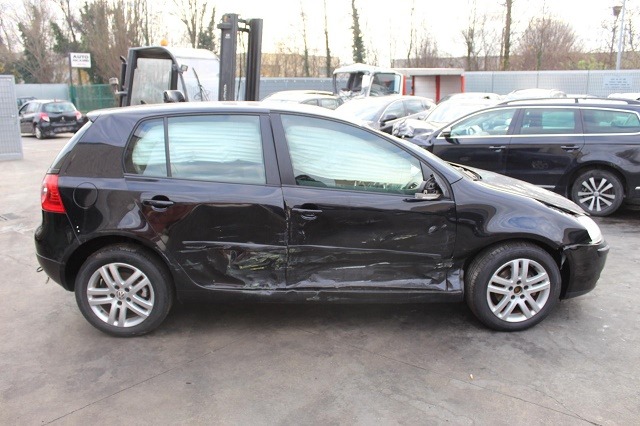 VOLKSWAGEN GOLF 5 1.6 B 75KW 5M 5P (2007) RICAMBI IN MAGAZZINO