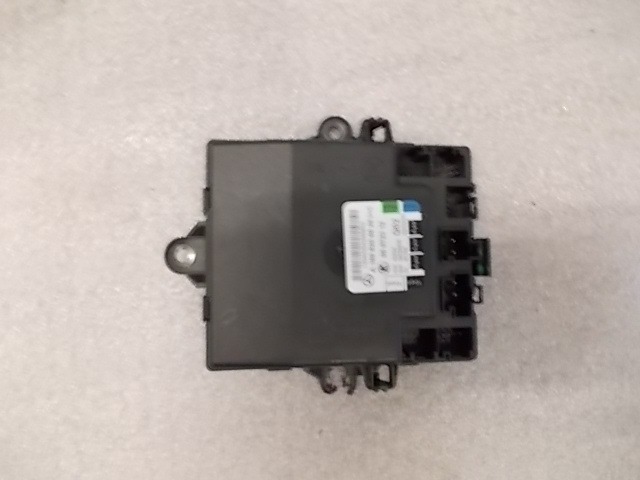 CONTROL OF THE FRONT DOOR OEM N. 1698206826 SPARE PART USED CAR MERCEDES CLASSE A W169 5P C169 3P (2004 - 04/2008) DISPLACEMENT 15 BENZINA YEAR OF CONSTRUCTION 2005