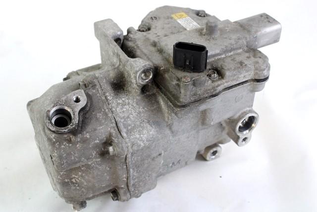 042200-1041 COMPRESSORE CLIMATIZZATORE CLIMA A/C TOYOTA YARIS P13 1.5 I 55KW AUT 5P (2014) RICAMBIO USATO