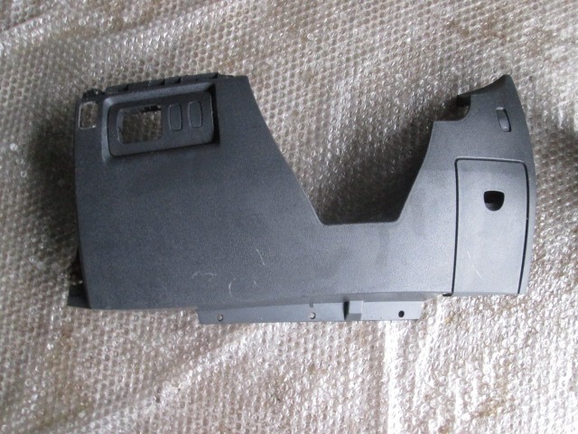 MOUNTING PARTS, INSTRUMENT PANEL, BOTTOM OEM N. 8200407704 ORIGINAL PART ESED RENAULT CLIO (05/2009 - 2013) BENZINA 12  YEAR OF CONSTRUCTION 2010