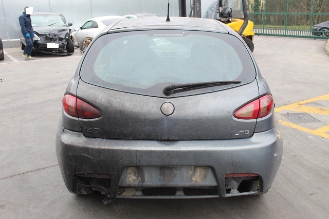 ALFA ROMEO 147 1.9 D 85KW 5M 5P (2004) BUTTATA INTERA