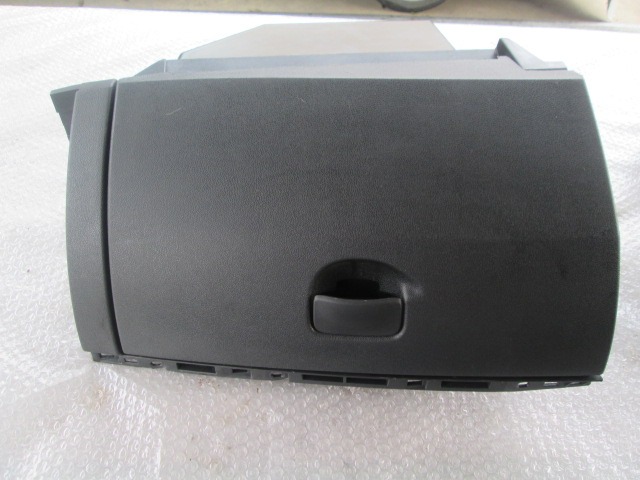 GLOVE BOX OEM N. 8200475689 ORIGINAL PART ESED RENAULT CLIO (05/2009 - 2013) BENZINA 12  YEAR OF CONSTRUCTION 2009