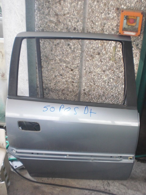 DOOR RIGHT REAR  OEM N. 13106995 SPARE PART USED CAR OPEL ZAFIRA A (1999-2004)  DISPLACEMENT 20 DIESEL YEAR OF CONSTRUCTION 2005