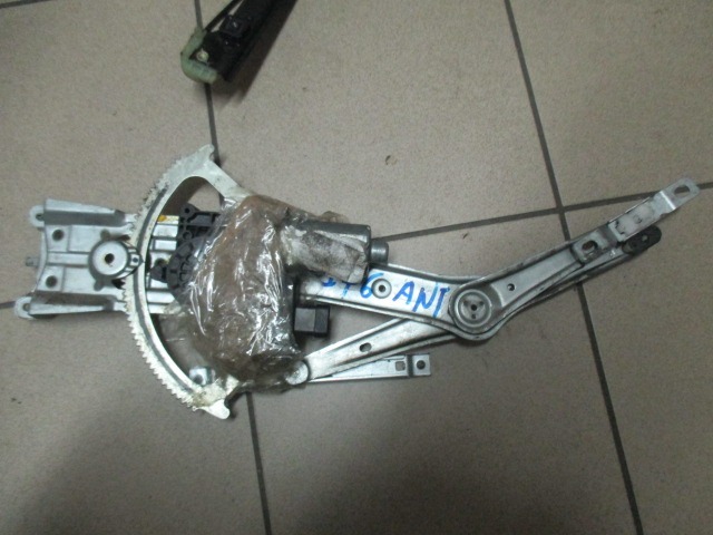 Regulator Electric Glass Lifter Motor  Front OEM  OPEL ASTRA H L48,L08,L35,L67 5P/3P/SW (2004 - 2007)  17 DIESEL Year 2005 spare part used