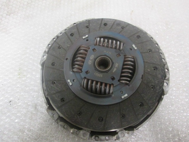 CLUTCH OEM N. 4110032021 ORIGINAL PART ESED KIA CEE'D (DAL 2012)DIESEL 16  YEAR OF CONSTRUCTION 2013