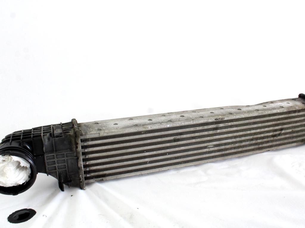 A2115003902 RADIATORE INTERCOOLER SCAMBIATORE ARIA/ARIA MERCEDES CLASSE CLS C219 320 CDI 3.0 D 165KW AUT 4P (2008) RICAMBIO USATO SUPPORTI DANNEGGIATI