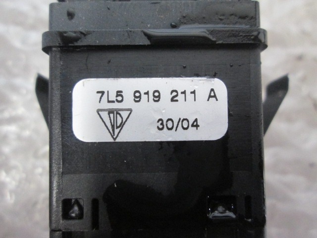 VARIOUS SWITCHES OEM N. 7L59919211A ORIGINAL PART ESED PORSCHE CAYENNE (2003 -2008) BENZINA 45  YEAR OF CONSTRUCTION 2004