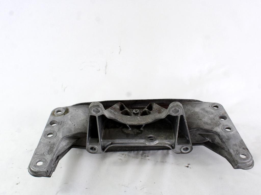 22316761106 TRAVERSA SUPPORTO CAMBIO BMW SERIE 5 530D E60 3.0 D 173KW AUT 4P (2008) RICAMBIO USATO 