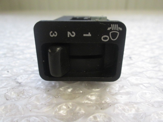 CONTROL ELEMENT LIGHT OEM N. YUT100190PMP ORIGINAL PART ESED ROVER 200 (11/1995 - 12/1999)BENZINA 14  YEAR OF CONSTRUCTION 1997