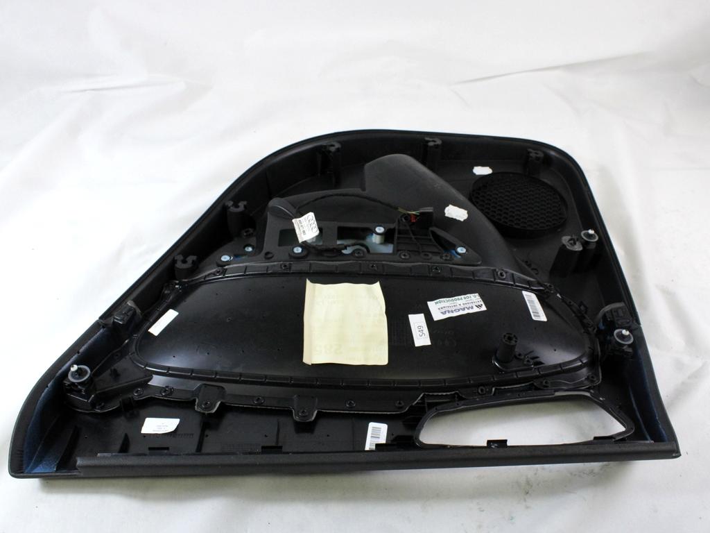 8X486730324A PANNELLO INTERNO PORTA POSTERIORE SINISTRA AUDI A1 1.6 D 66KW 5M 5P (2013) RICAMBIO USATO