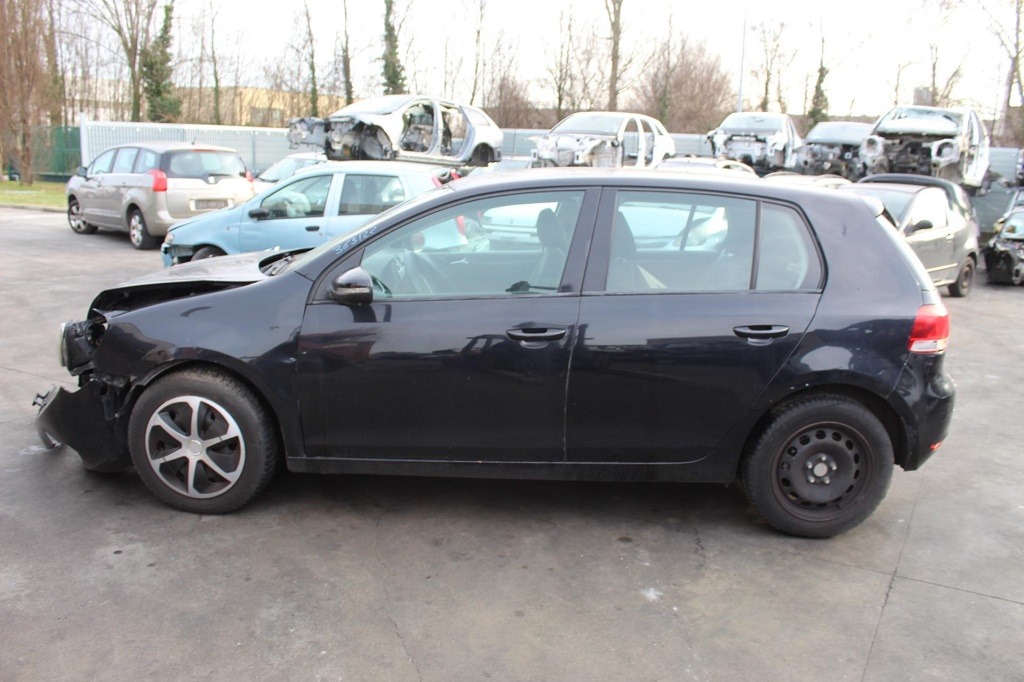 VOLKSWAGEN GOLF 6 1.6 B 75KW 5M 5P (2009) RICAMBI IN MAGAZZINO