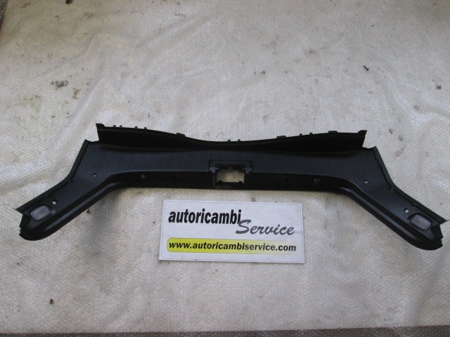 Plastic Flatbed confortable OEM  MERCEDES CLASSE E W211 BER/SW (03/2002 - 05/2006)  27 DIESEL Year 2006 spare part used