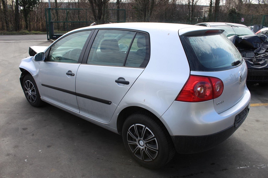 VOLKSWAGEN GOLF 5 1.9 D 77KW 5M 5P (2005) RICAMBI IN MAGAZZINO