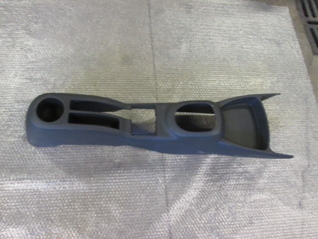 TUNNEL OBJECT HOLDER WITHOUT ARMREST OEM N. 58910-0D010 ORIGINAL PART ESED TOYOTA YARIS (2009 - 2011)BENZINA 10  YEAR OF CONSTRUCTION 2011