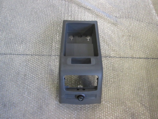 TUNNEL OBJECT HOLDER WITHOUT ARMREST OEM N. 4F0863244C ORIGINAL PART ESED AUDI A6 C6 4F2 4FH 4F5 BER/SW/ALLROAD (07/2004 - 10/2008) DIESEL 27  YEAR OF CONSTRUCTION 2005