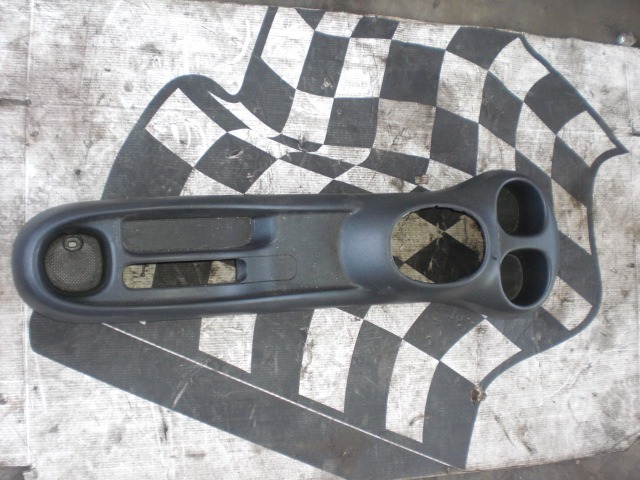 TUNNEL OBJECT HOLDER WITHOUT ARMREST OEM N.  SPARE PART USED CAR TOYOTA YARIS (2003-2005) DISPLACEMENT 14 DIESEL YEAR OF CONSTRUCTION 2005