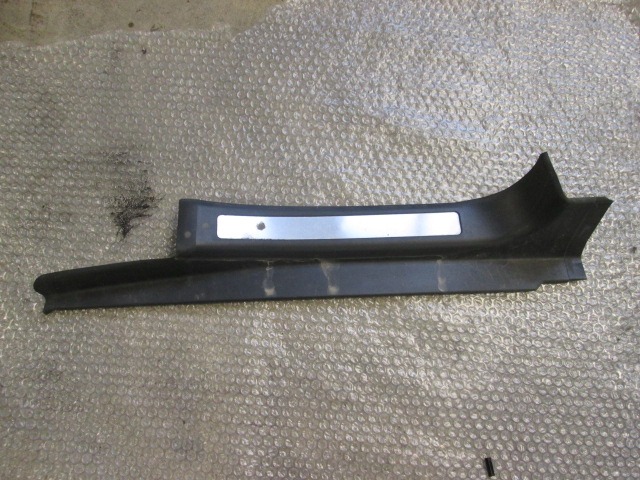 TRIM PANEL LEG ROOM OEM N. A2036800935 ORIGINAL PART ESED MERCEDES CLASSE C W203 BER/SW (2000 - 2007) DIESEL 22  YEAR OF CONSTRUCTION 2003