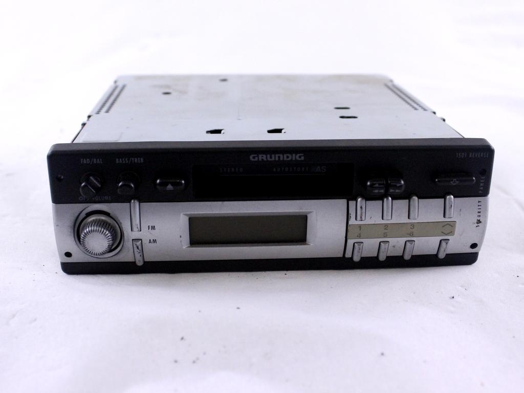 AUTORADIO AFTERMARKET GRUNDIG 1501 REVERSE SKODA FABIA 1.4 B 50KW 5M 5P (2001) RICAMBIO USATO (NON FORNIAMO CODICE AUTORADIO, MA SOLO NUMERO DI TELAIO VEICOLO)