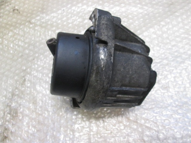 ENGINE SUPPORT OEM N. 20343410 ORIGINAL PART ESED BMW SERIE 3 BER/SW/COUPE/CABRIO E90/E91/E92/E93 (2005 - 08/2008) DIESEL 30  YEAR OF CONSTRUCTION 2006