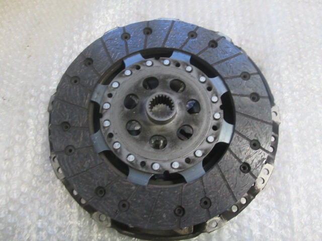 CLUTCH OEM N. 7701479062 ORIGINAL PART ESED RENAULT MEGANE MK3 BER/SPORTOUR/ESTATE (2009 - 2015) DIESEL 15  YEAR OF CONSTRUCTION 2012