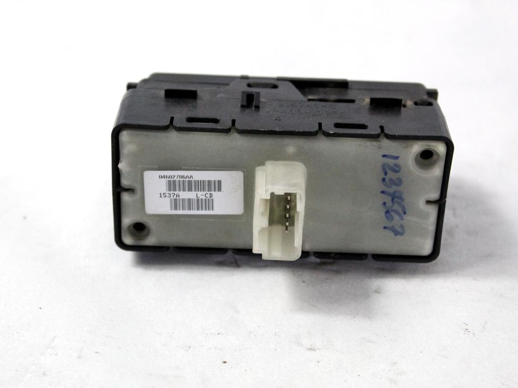 04602786AA COMANDO INTERRUTTORE ALZA-VETRO ALZA-CRISTALLO PORTA ANTERIORE DESTRA JEEP GRAND CHEROKEE 3.0 D 160KW AUT 5P (2008) RICAMBIO USATO