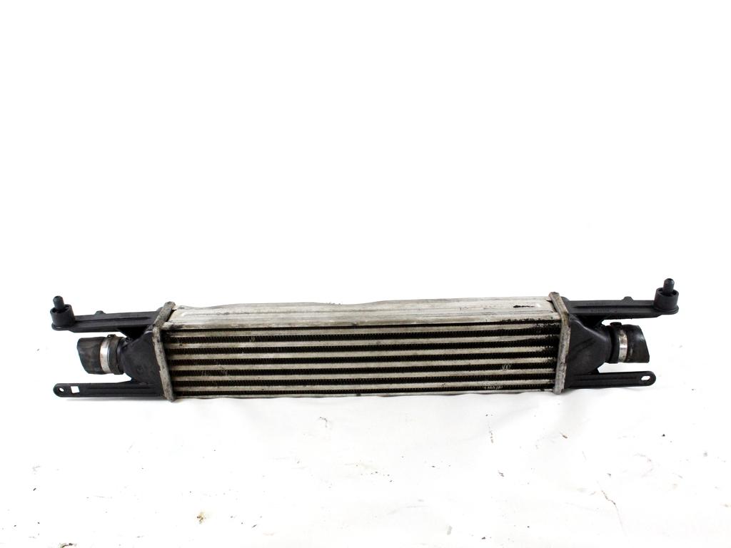 55700449 RADIATORE INTERCOOLER SCAMBIATORE ARIA/ARIA FIAT PUNTO EVO 1.3 D 66KW 5M 5P (2010) RICAMBIO USATO 51836369