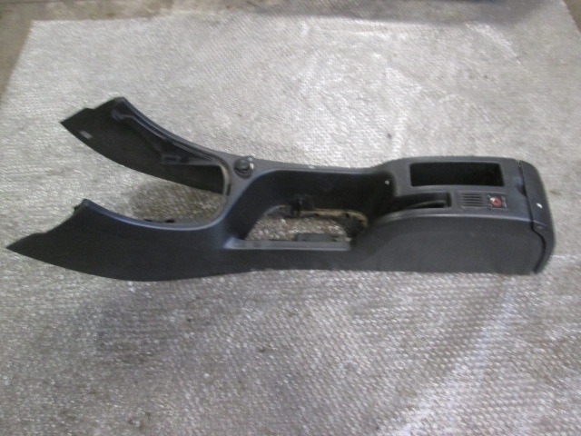 TUNNEL OBJECT HOLDER WITHOUT ARMREST OEM N. 758959 ORIGINAL PART ESED PEUGEOT 307 BER/SW/CABRIO (2001 - 2009) DIESEL 20  YEAR OF CONSTRUCTION 2002
