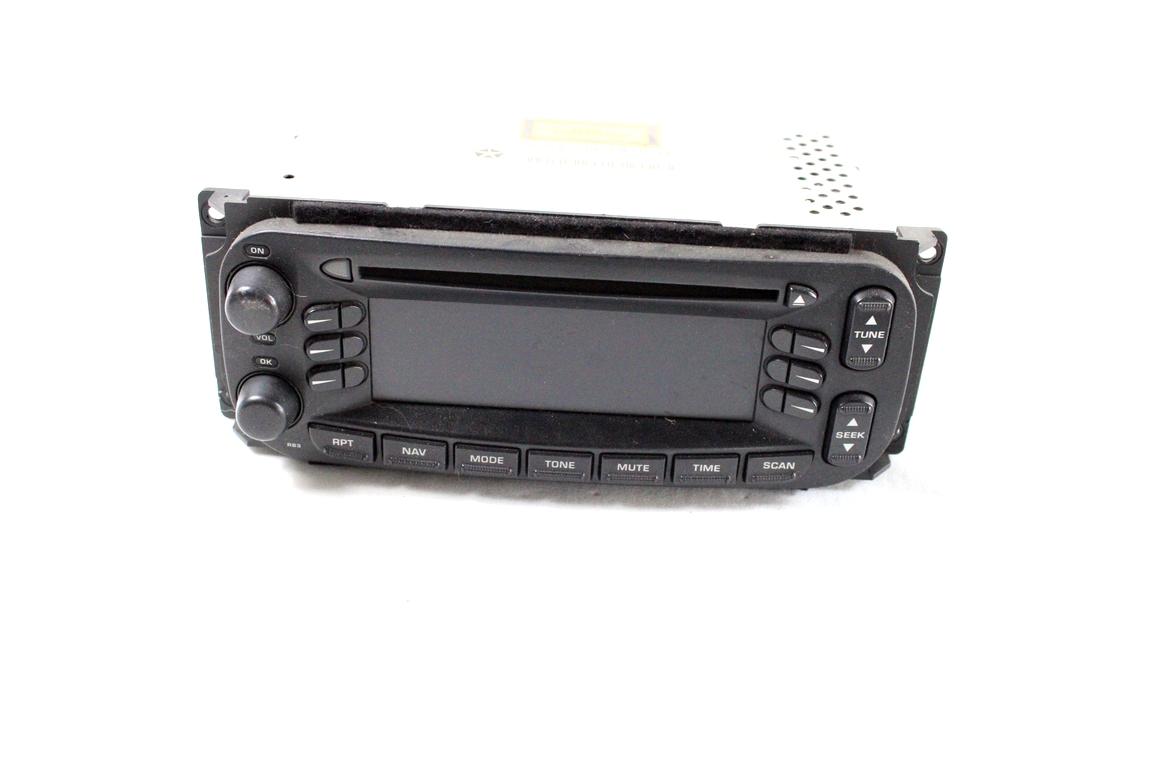 56038643AE AUTORADIO CON SISTEMA DI NAVIGAZIONE SATELLITARE JEEP GRAND CHEROKEE 2.7 D 4X4 120KW AUT 5P (2004) RICAMBIO USATO (NON FORNIAMO CODICE AUTORADIO, MA SOLO NUMERO DI TELAIO VEICOLO)