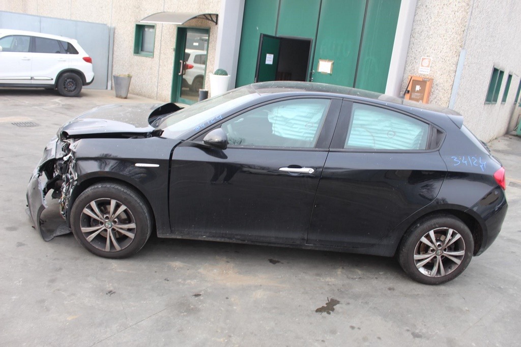 ALFA ROMEO GIULIETTA 1.6 D 77KW 6M 5P (2014) RICAMBI IN MAGAZZINO