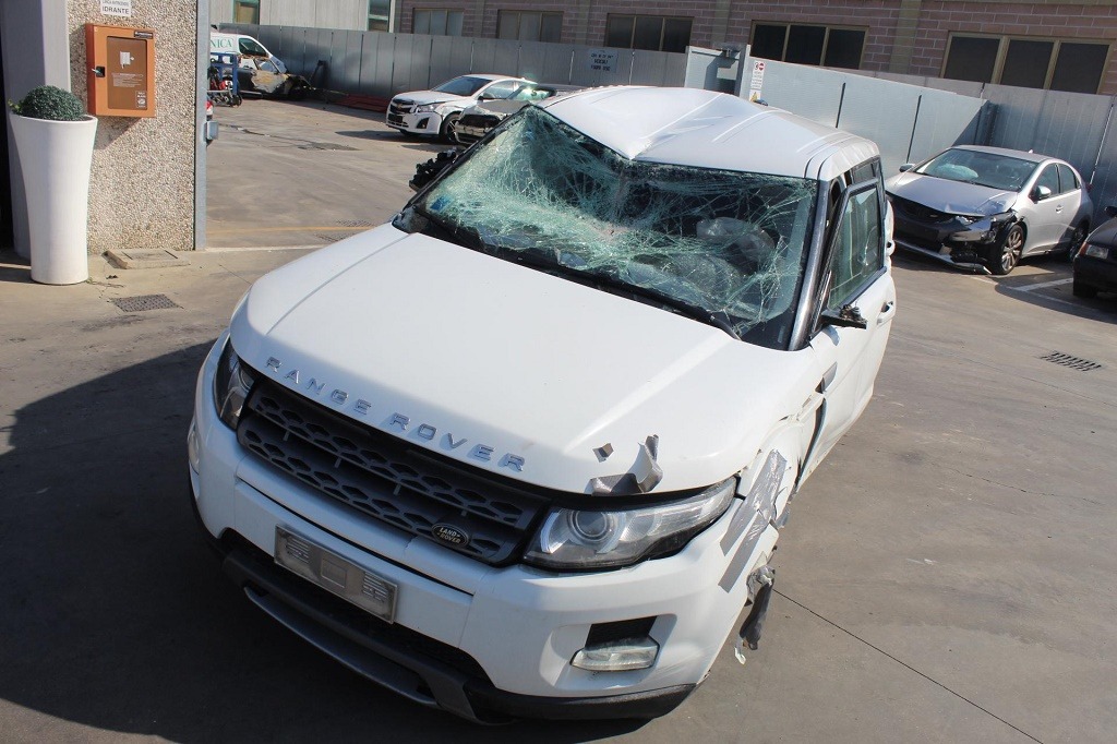 LAND ROVER RANGE ROVER EVOQUE L538 R 2.2 D 4X4 110KW AUT 5P (2013) RICAMBI USATI AUTO IN PIAZZALE 