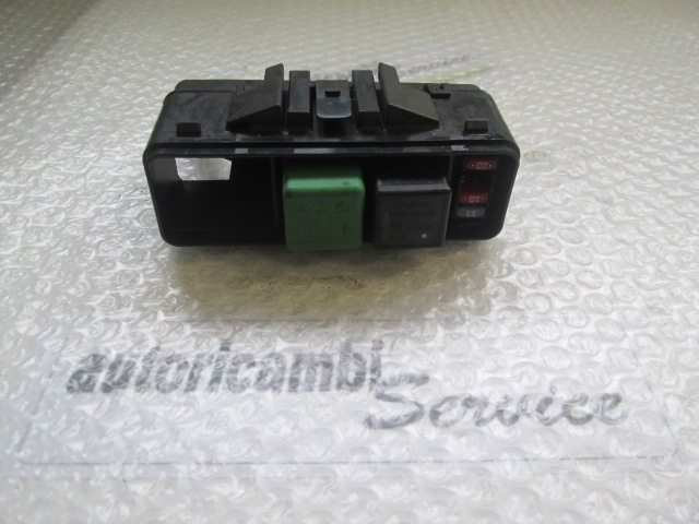 SIXTEEN FIAT 1.9 DIESEL 6M 88kW (2008) SPARE FUSE BOX AND RELAY