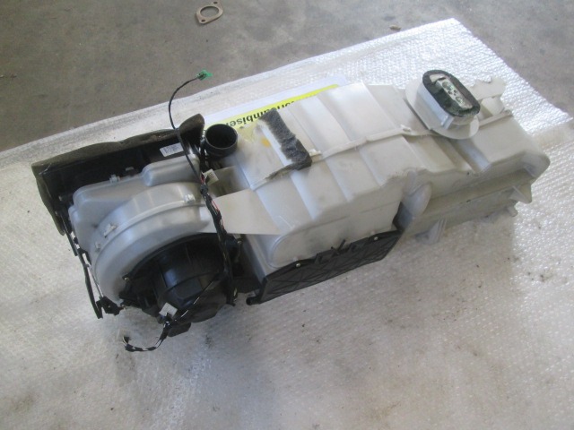 HEATER CORE UNIT BOX COMPLETE WITH CASE . OEM N. 1953657 ORIGINAL PART ESED VOLVO V70 MK2 (2000 - 2008) DIESEL 24  YEAR OF CONSTRUCTION 2003