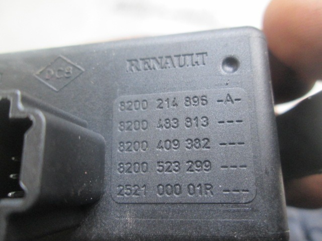 SWITCH HAZARD WARNING/CENTRAL LCKNG SYST OEM N. 8200214896 ORIGINAL PART ESED RENAULT TWINGO (09/2006 - 11/2011) BENZINA 12  YEAR OF CONSTRUCTION 2009