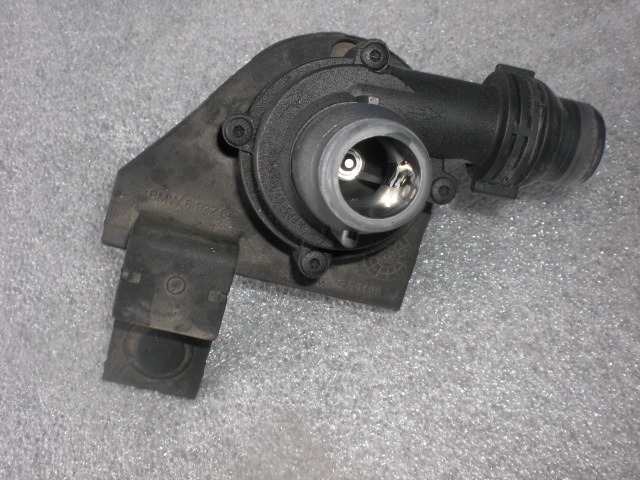 THERMOSTATS . OEM N. 50018902 ORIGINAL PART ESED BMW SERIE 5 E60 E61 (2003 - 2010) DIESEL 30  YEAR OF CONSTRUCTION 2003