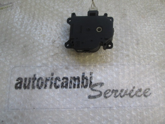 SET SMALL PARTS F AIR COND.ADJUST.LEVER OEM N. AE063700-8330 ORIGINAL PART ESED TOYOTA RAV 4 (2000 - 2006) DIESEL 20  YEAR OF CONSTRUCTION 2003