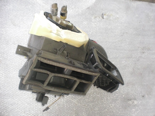 HEATER CORE UNIT BOX COMPLETE WITH CASE . OEM N. 916341 ORIGINAL PART ESED OPEL CORSA C (2004 - 10/2006) DIESEL 13  YEAR OF CONSTRUCTION 2004