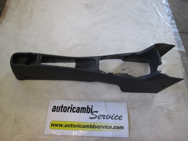 TUNNEL OBJECT HOLDER WITHOUT ARMREST OEM N. 13184116 ORIGINAL PART ESED OPEL CORSA D (2006 - 2011) BENZINA 12  YEAR OF CONSTRUCTION 2009
