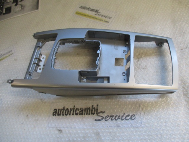 MOUNTING PARTS, CENTRE CONSOLE OEM N. 4F1864261 ORIGINAL PART ESED AUDI A6 C6 4F2 4FH 4F5 RESTYLING BER/SW/ALLROAD (10/2008 - 2011) DIESEL 27  YEAR OF CONSTRUCTION 2010