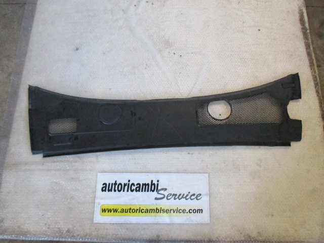 COVER, WINDSCREEN PANEL OEM N. 4F1819447A01C ORIGINAL PART ESED AUDI A6 C6 4F2 4FH 4F5 RESTYLING BER/SW/ALLROAD (10/2008 - 2011) DIESEL 27  YEAR OF CONSTRUCTION 2010