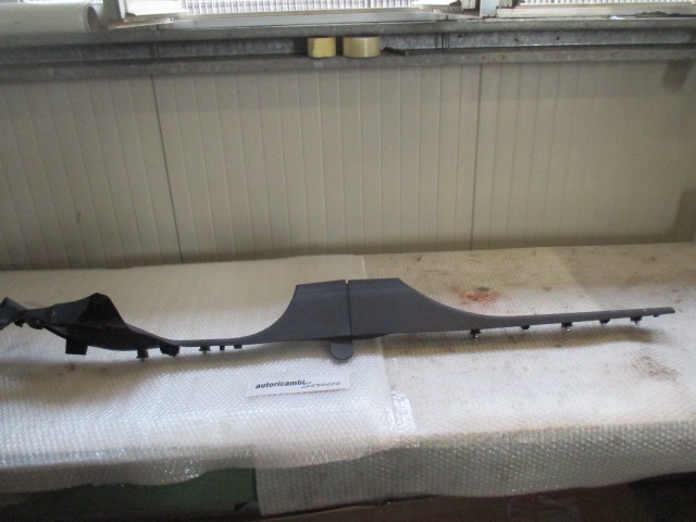 RENAULT MEGANE SPORTOUR 1.9 DIESEL 96KW 6M (2010) REPLACEMENT COVER LEFT SIDE LOWER INTERNAL 633,140,072 769520001R