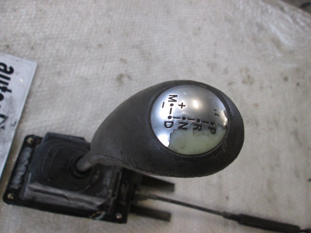Automatic Shifter Trim With Boot OEM  RENAULT ESPACE / GRAND ESPACE (05/2003 - 08/2006)  30 DIESEL Year 2004 spare part used