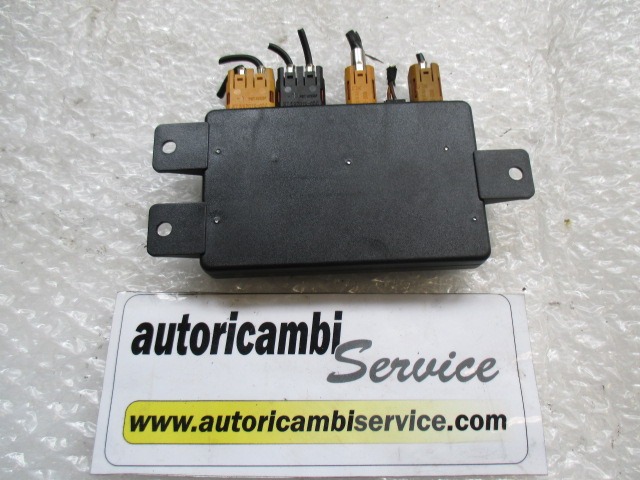 AMPLIFICATORE / CENTRALINA ANTENNA OEM N.  ORIGINAL PART ESED AUDI A6 C5 4B5 4B2 RESTYLING BER/SW (2001 - 2004)DIESEL 25  YEAR OF CONSTRUCTION 2004