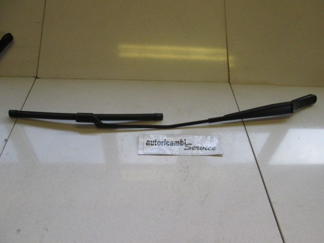 WINDSHIELD WIPER BLADES . OEM N. 6R1955410A ORIGINAL PART ESED VOLKSWAGEN POLO (06/2009 - 02/2014) BENZINA 12  YEAR OF CONSTRUCTION 2010