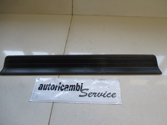 TRIM PANEL LEG ROOM OEM N. 8196130 ORIGINAL PART ESED BMW SERIE 3 E46 BER/SW/COUPE/CABRIO LCI RESTYLING (10/2001 - 2005) DIESEL 20  YEAR OF CONSTRUCTION 2002