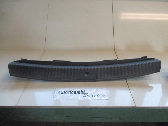 REAR LINING LOCK / HANDLE OEM N. 5M0863459C ORIGINAL PART ESED VOLKSWAGEN GOLF PLUS MK1 (2004 - 2009) DIESEL 20  YEAR OF CONSTRUCTION 2005