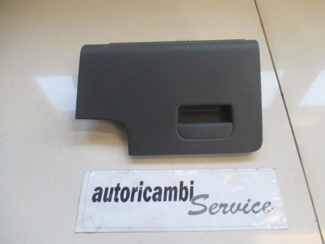 GLOVE BOX OEM N. 5M1858719 ORIGINAL PART ESED VOLKSWAGEN GOLF PLUS MK1 (2004 - 2009) DIESEL 20  YEAR OF CONSTRUCTION 2005