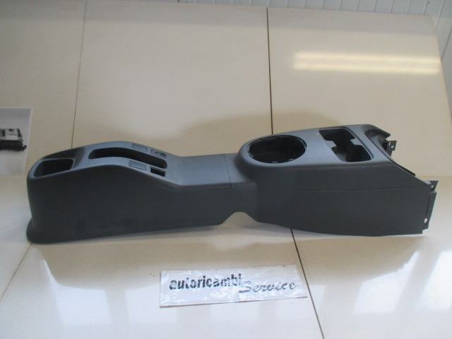 TUNNEL OBJECT HOLDER WITHOUT ARMREST OEM N.  ORIGINAL PART ESED FIAT SEDICI (05/2009 - 2014) BENZINA 16  YEAR OF CONSTRUCTION 2009