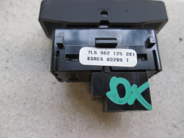 VARIOUS SWITCHES OEM N. 76888 ORIGINAL PART ESED VOLKSWAGEN TOUAREG (2002 - 2007)DIESEL 25  YEAR OF CONSTRUCTION 2004