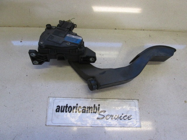 PEDALS & PADS  OEM N. 8D1723523M ORIGINAL PART ESED AUDI A6 C5 4B5 4B2 RESTYLING BER/SW (2001 - 2004)DIESEL 25  YEAR OF CONSTRUCTION 2003