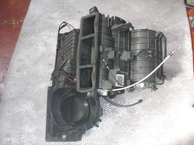 HEATER CORE UNIT BOX COMPLETE WITH CASE . OEM N. 7701207875 ORIGINAL PART ESED RENAULT SCENIC/GRAND SCENIC (2003 - 2009) DIESEL 19  YEAR OF CONSTRUCTION 2003